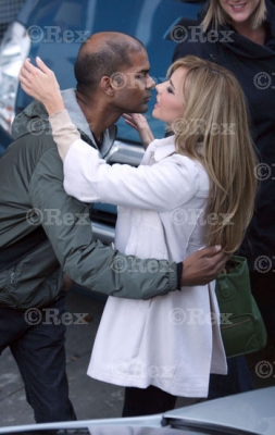 Girls_Aloud_Leaving_GMTV_Studio_-_271008_63.jpg