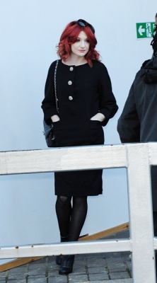 Girls_Aloud_Leaving_GMTV_Studio_27_10_08_2812629.jpg