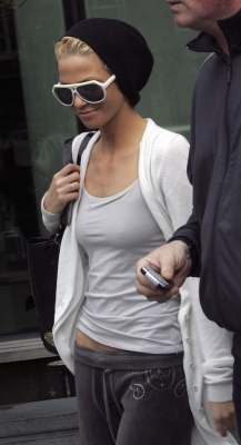Girls_Aloud_leaving_Hilton_Hotel2C_Manchester_02_06_08_284329.jpg
