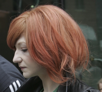 Nicola_Roberts_leaving_the_hotel_in_Manchester_02_06_08_28329.jpg