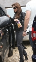 Girls_Aloud_leaving_Live_Lounge_25_09_08_284529.jpg