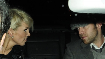 Girls_Aloud_leaving_the_X_Factor_studios2C_London_13_12_08_284929.jpg