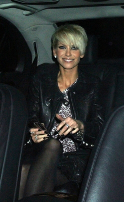 Girls_Aloud_leaving_the_X_Factor_studios2C_London_13_12_08_285029.jpg