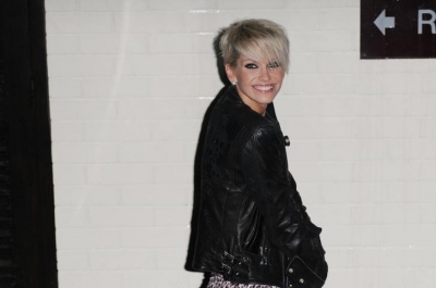 Girls_Aloud_leaving_the_X_Factor_studios2C_London_13_12_08_286029.jpg
