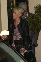 Girls_Aloud_leaving_the_X_Factor_studios2C_London_13_12_08_288729.jpg