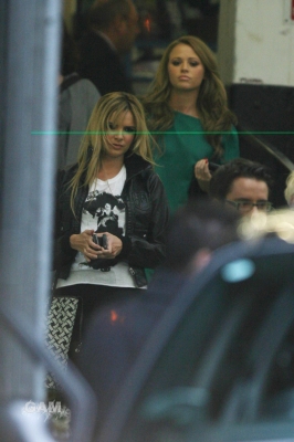 Girls_Aloud_Leaving_This_Morning27s_Studio2C_05_11_08_28229.jpg
