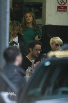 Girls_Aloud_Leaving_This_Morning27s_Studio2C_05_11_08_28429.jpg