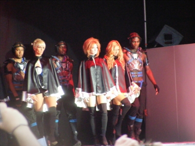 Girls_Aloud_live__Warwick_Castle_4_7_08_1.jpg