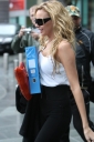 Girls_Aloud_out_in_Manchester_010608_14.jpg