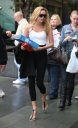 Girls_Aloud_out_in_Manchester_010608_15.jpg