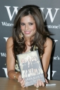 Имя файла=Girls_Aloud_signing_Dreams_That_Glitter_Waterstones_London_091008_63.jpg
Размер файла=83КБ
Размеры=400x600
Дата=Март 06, 2012 Girls_Aloud_signing_Dreams_That_Glitter_Waterstones_London_091008_63.jpg