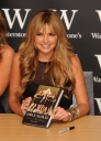 Имя файла=Girls_Aloud_signing_Dreams_That_Glitter_Waterstones_London_091008_72.jpg
Размер файла=65КБ
Размеры=370x511
Дата=Март 06, 2012 Girls_Aloud_signing_Dreams_That_Glitter_Waterstones_London_091008_72.jpg