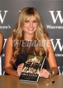 Имя файла=Girls_Aloud_signing_Dreams_That_Glitter_Waterstones_London_091008_77.jpg
Размер файла=44КБ
Размеры=428x594
Дата=Март 06, 2012 Girls_Aloud_signing_Dreams_That_Glitter_Waterstones_London_091008_77.jpg