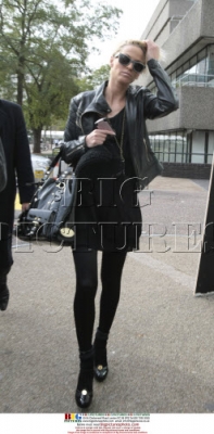 Girls_Aloud_visit_the_LWT_studios_in_London_24_10_08_283429.jpg