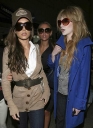 Имя файла=Kimberley_Cheryl__Nicola_arriving_at_LAX_to_return_to_UK_190208_57.jpg
Размер файла=33КБ
Размеры=440x600
Дата=Март 09, 2012 Kimberley_Cheryl__Nicola_arriving_at_LAX_to_return_to_UK_190208_57.jpg