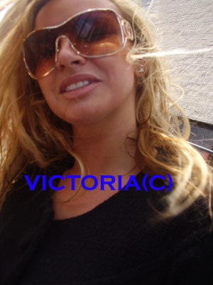 Meeting_Sarah__Nadine_Odyessy_Areana_Belfast_30508_3.jpg