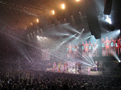Tangled_Up_Tour_-_Odyssey_Arena_Belfast_Ireland_030508_14.jpg