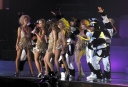 Tangled_Up_Tour_-_Odyssey_Arena_Belfast_Ireland_030508_9.jpg
