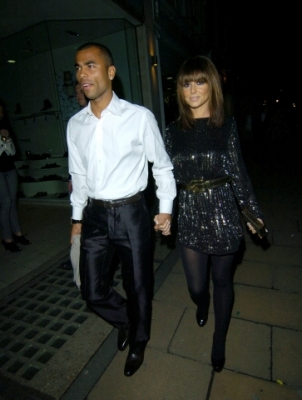 Arriving_at_the_white_room_fundraiser_at_flawlessnco_-_8_11_07_14.jpg