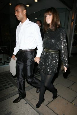 Arriving_at_the_white_room_fundraiser_at_flawlessnco_-_8_11_07_25.jpg