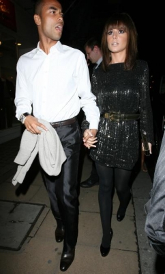 Arriving_at_the_white_room_fundraiser_at_flawlessnco_-_8_11_07_30.jpg