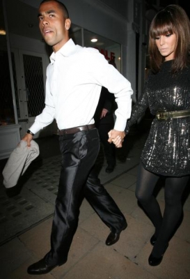 Arriving_at_the_white_room_fundraiser_at_flawlessnco_-_8_11_07_31.jpg