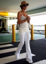 Cheryl_arriving_in_London_from_LA_-_5_10_07_3.jpg