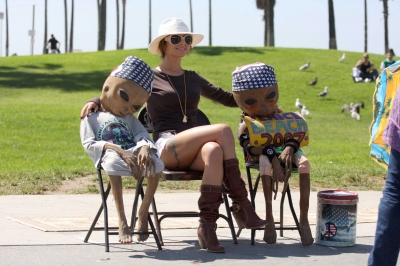 Cheryl_out_and_about_in_LA_01_10_07_287929.jpg