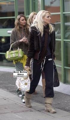 Girls_Aloud_Having_Lunch_At_Wagamama_and_shopping_in_Camden_23_02_05_28129.jpg