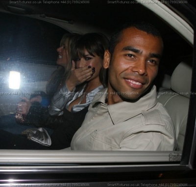 Cheryl___Ashley_Leave_Nobu_20_10_07_281029.jpg