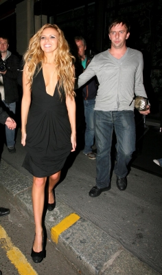 Girls_Aloud_Private_Party_At_Kitts_Nightclub2C_London_03_06_07_289629.jpg