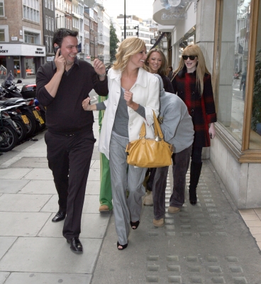 Girls_Aloud_-_Before_the_Sketch_gig_17102007_4.jpg