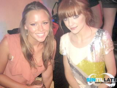 Kimberley_and_Nicola_at_Paper_Club_280607_2.jpg