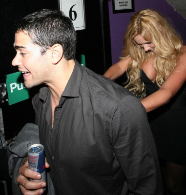Girls_Aloud_Leaving_G_A_Y_held_at_the_London_Astoria2C_England_02_12_07_286629.jpg
