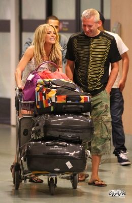 Sarah_Harding_arriving_at_the_airport_in_Ibiza_01_07_12_281429.jpg