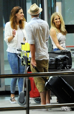 Sarah_Harding_arriving_at_the_airport_in_Ibiza_01_07_12_282729.jpg