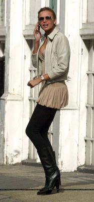 Cheryl2C_Nadine2C_Nicola_leaving_a_studio_in_East_London_15_03_07_28929.jpg