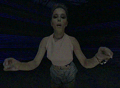 tumblr_m8wug2ho2o1qaa5c1o1_250.gif