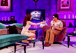 tumblr_mbubqxiiM21qaa5c1o2_250.gif