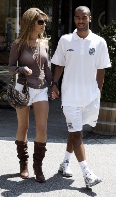 Cheryl_and_Ashley_walking_in_Baden_Baden_010706_37.jpg