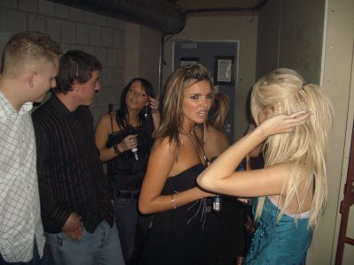Girls_Aloud_at_the_works_18.jpg