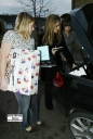Имя файла=Girls_Aloud_go_to_Kims_house2C_leave_with_Xmas_Presents_19_12_06_281829.jpg
Размер файла=596КБ
Размеры=1850x2738
Дата=Авг 08, 2012 Girls_Aloud_go_to_Kims_house2C_leave_with_Xmas_Presents_19_12_06_281829.jpg