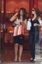 Kimberley__Nicola_shopping_along_Melbournes_Famous_Chapel_Street_270206_10.jpg