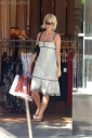 Kimberley___Nicola_shopping_along_Melbournes_Famous_Chapel_Street_27_02_06_283429.jpg