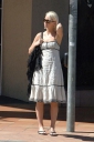 Kimberley___Nicola_shopping_along_Melbournes_Famous_Chapel_Street_27_02_06_284929.jpg