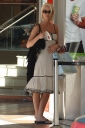 Sarah_Harding_shopping_in_Chapel_Street_Melbourne_270206_2.jpg