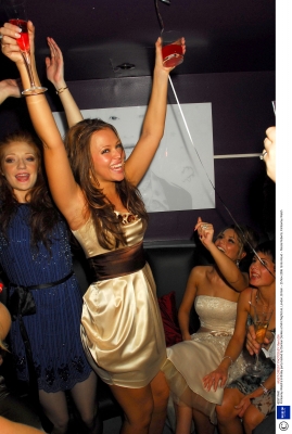 Kimberleys_Birthday_At_M1INT_Club_261106_39.jpg