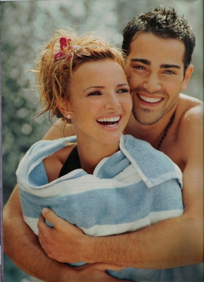 Nadine__Jesse_In_OK_Magazine_2.jpg