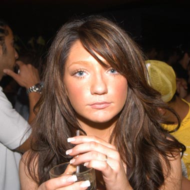 Cheryl_and_Nicola_leaving_Funky_Budha_261004_4.jpg