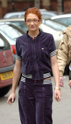 Nicola_Out__About_With_Her_Mother__Sister_150406_6.jpg